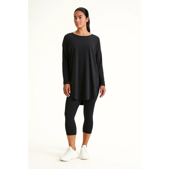 Lululemon Dresses & Skirts - Lululemon Back in Action Long Sleeve DressBlack size 12 NEW